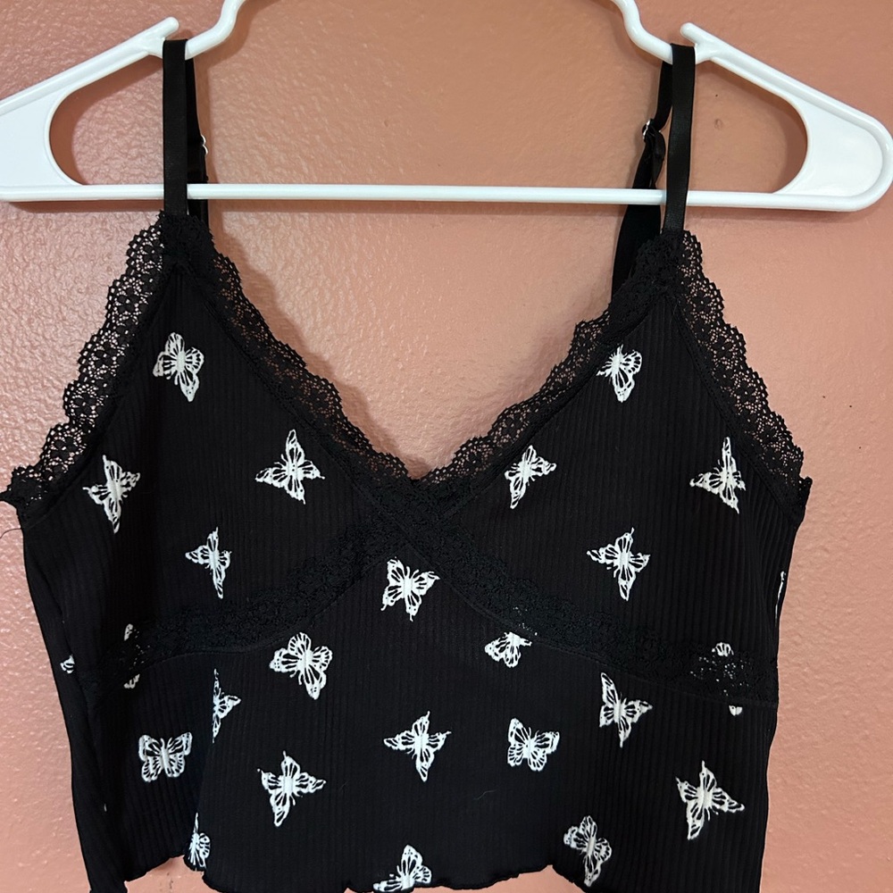 Divided Black Lace Trim Cami
